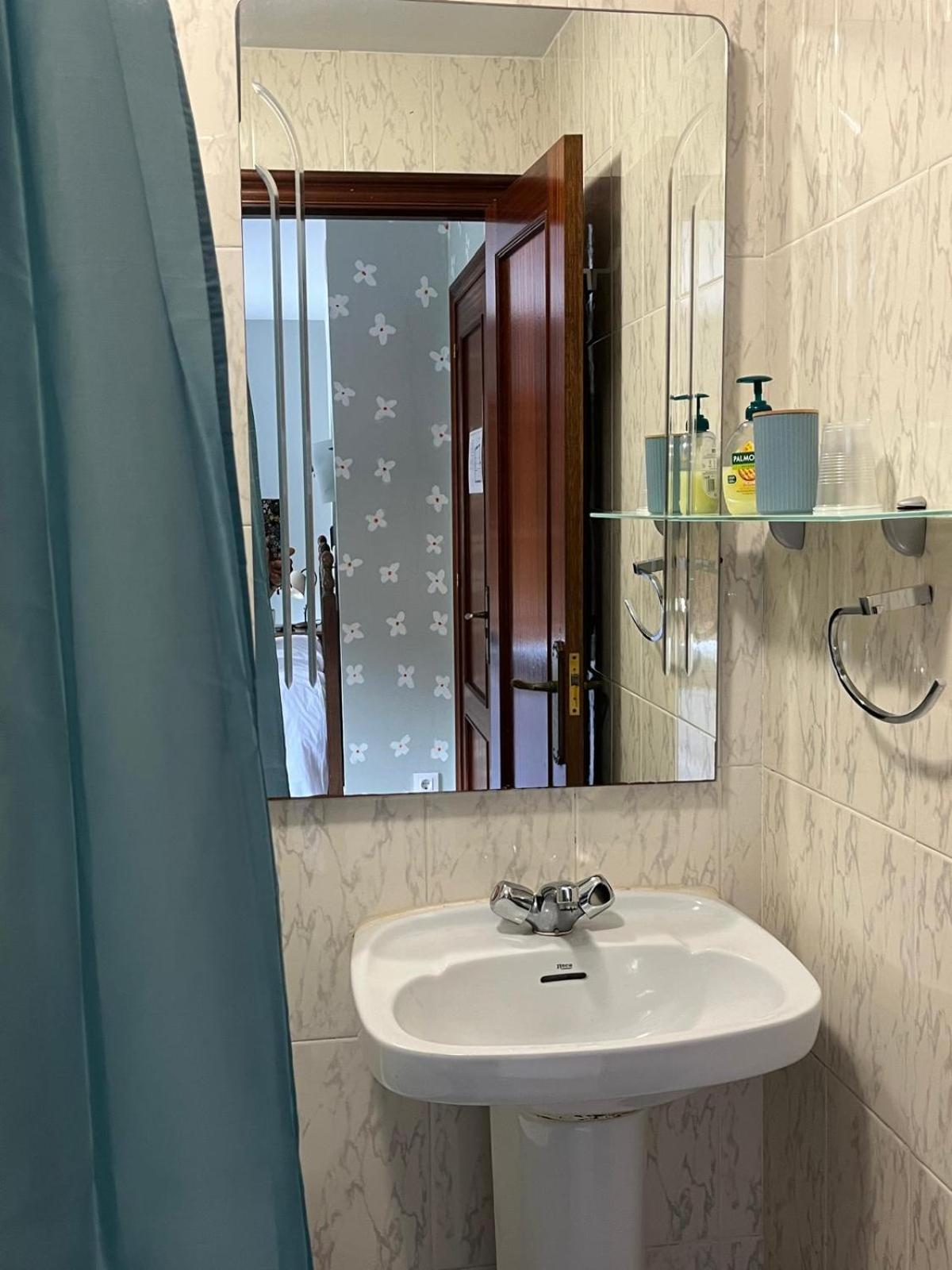 El Pucheru 4 Almas Hotel Barcenaciones Kültér fotó